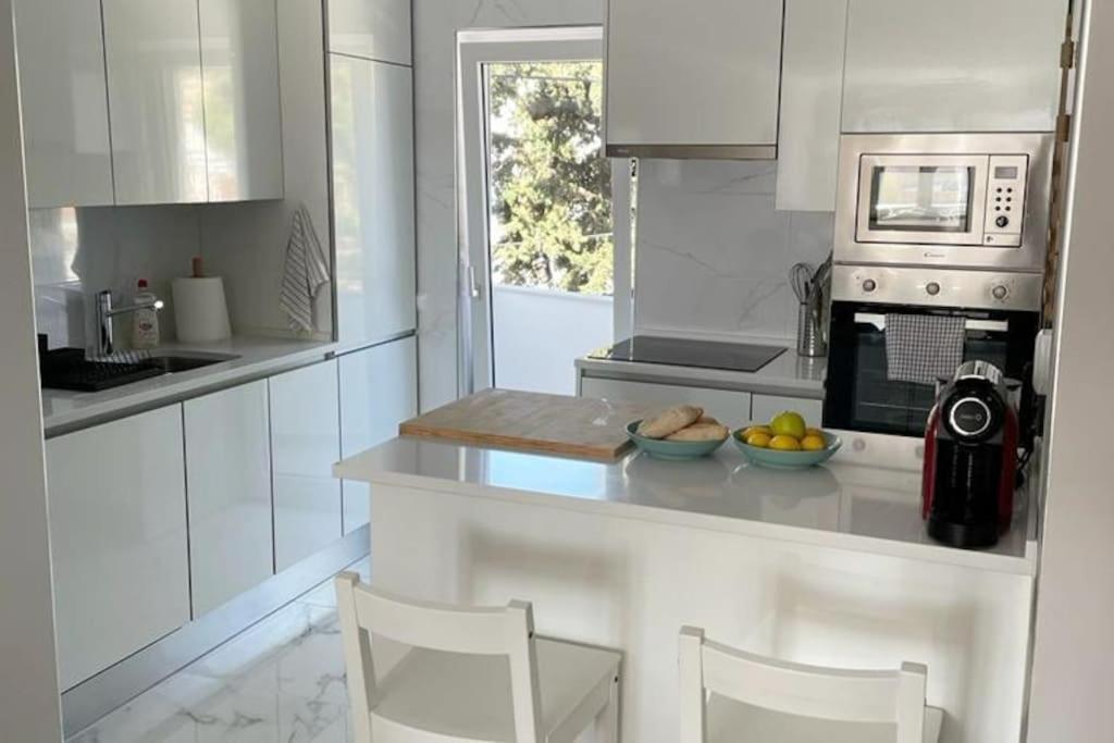 *Sea View* New 3 Bedroom Apt With Free Parking 塞辛布拉 外观 照片